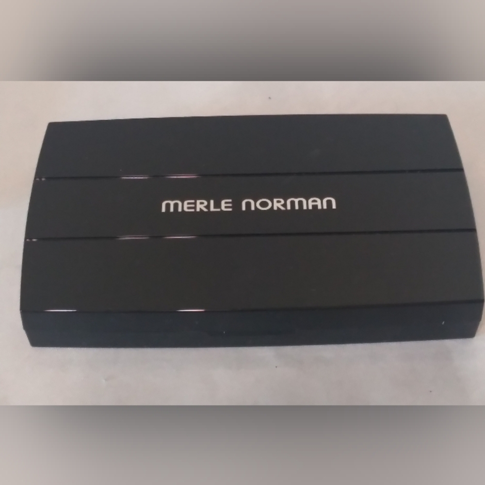 Merle Norman Ultra Powder Foundation Ultra Pecan .40 Oz